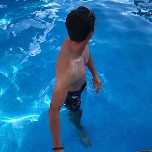 Meet your Posher, Gilles